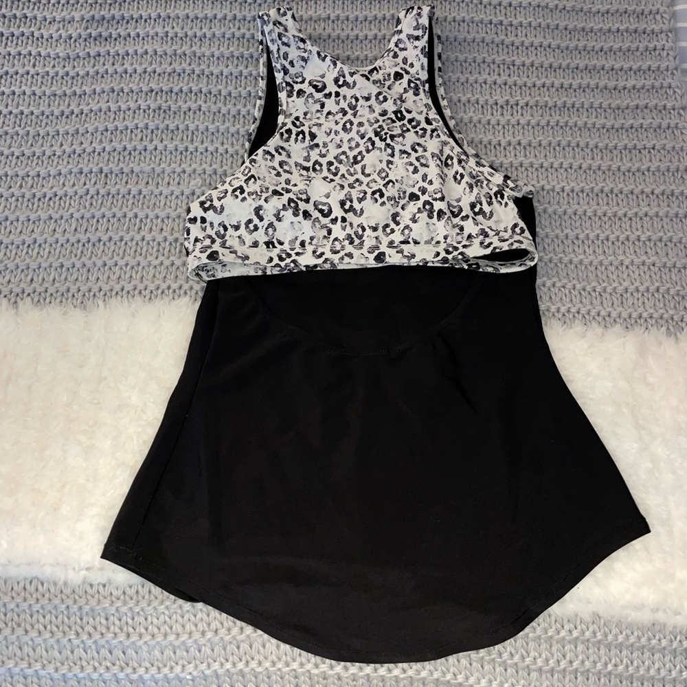 Athletic sports tee